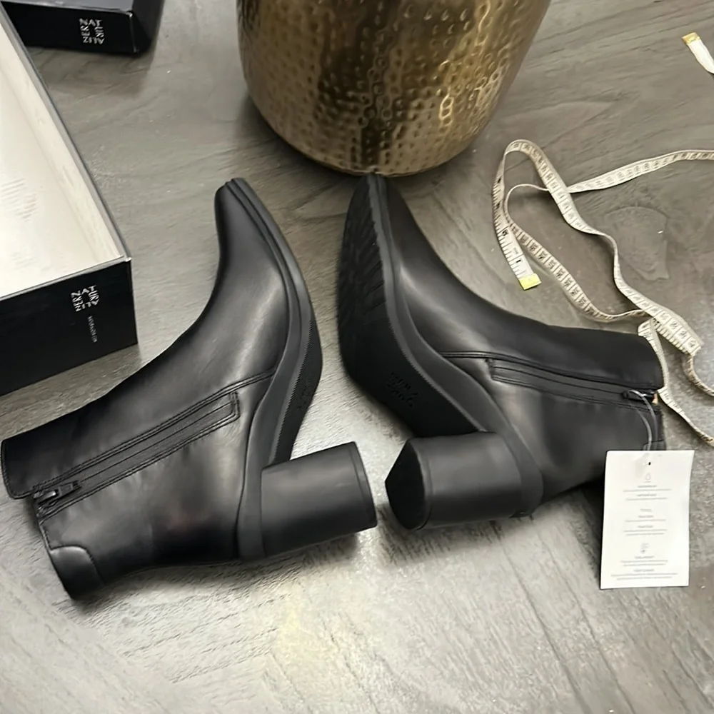 Naturalizer Avery Waterproof Bootie (WIDE) - Picture 8 of 12